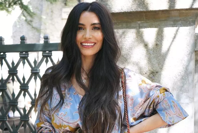 Lili-Sandu-recunoaste-Ce-interventii-estetice-si-a-facut-7