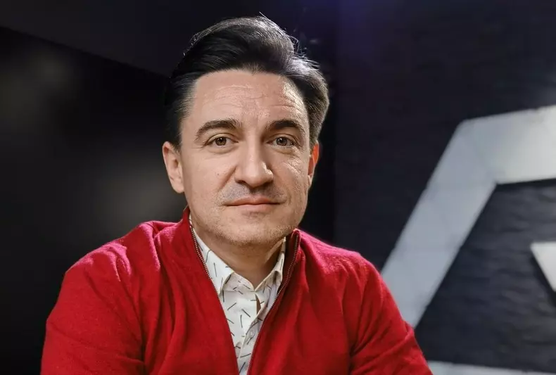 George Buhnici, sancționat pentru declarațiile șocante despre „femeile cu vergeturi”. Ce amendă a primit vloggerul