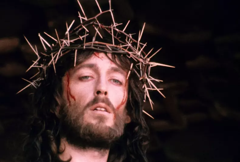 Robert Powell în rolul lui Iisus din Nazaret