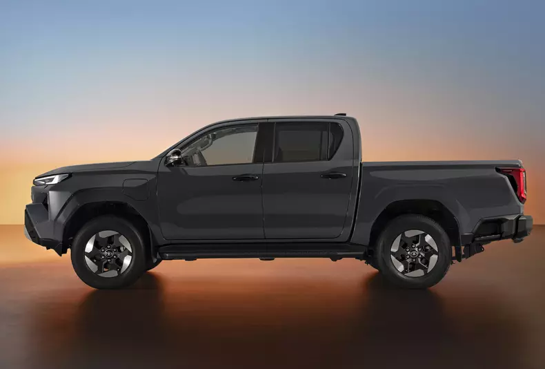 2025toyotahiluxbevhero7