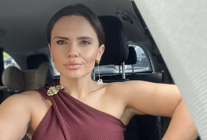 Cristina-Siscanu-despre-motivul-pentru-care-nu-a-mai-vrut-inca-un-copil-cu-Madalin-Ionescu.-Ce-dieta-tine-acum-2