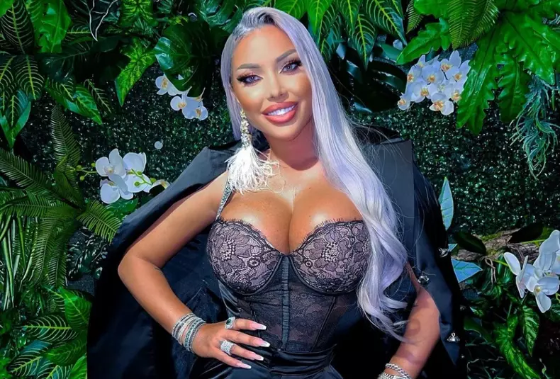 loredana-chivu-1200x813-1