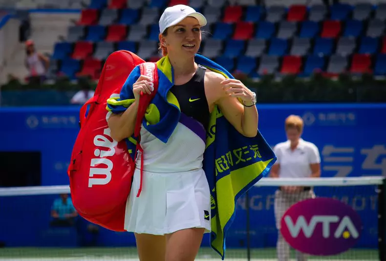 Simona Halep rochie mulată (3)