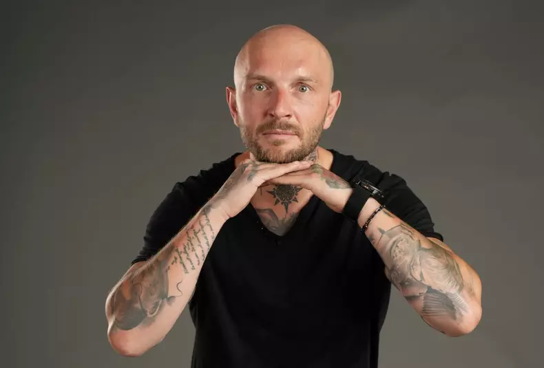 Catalin-Bordea-The-Ticket-6