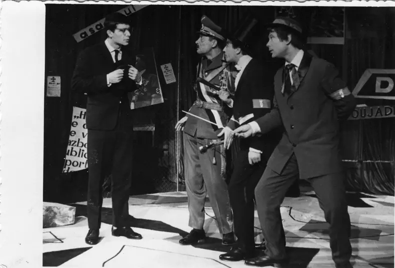 7-Generalul-si-nebunul-Traian-Stanescu-Constantin-Vurtejanu-Ion-Fiscuteanu-Alexandru-Lzar