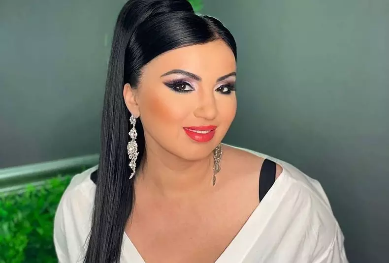 ADRIANA-BAHMUTEANU-2