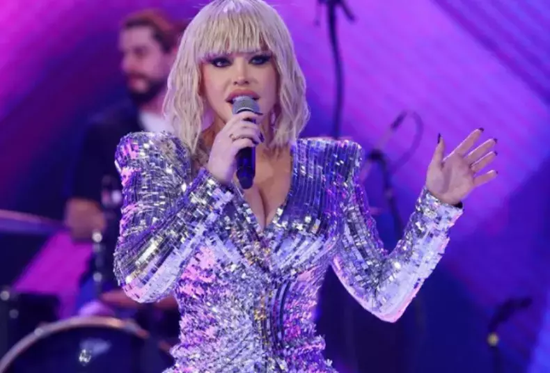 catinca-roman-spune-ce-parere-are-despre-loredana-groza-trebuie-sa-intrii-in-niste-norme