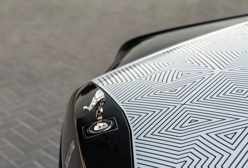 P90629675_highRes_rolls-royce-phantom-