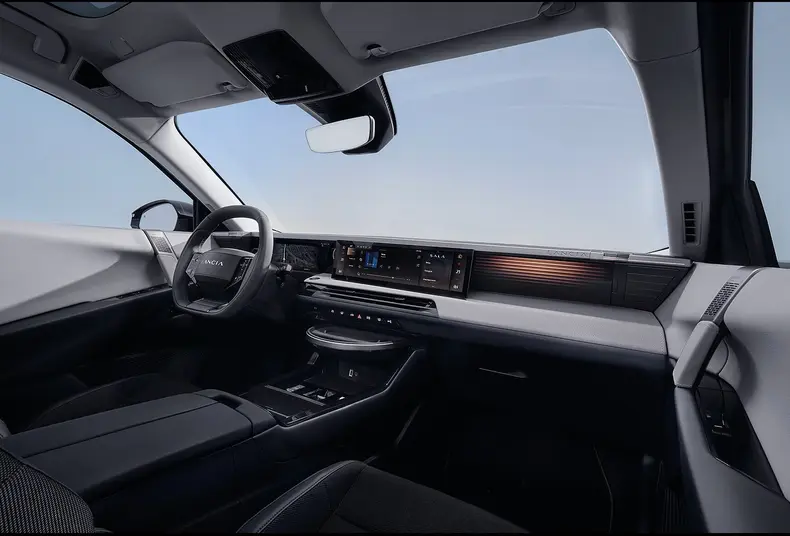 Lancia-Gamma-2027-Interior.c88c3928