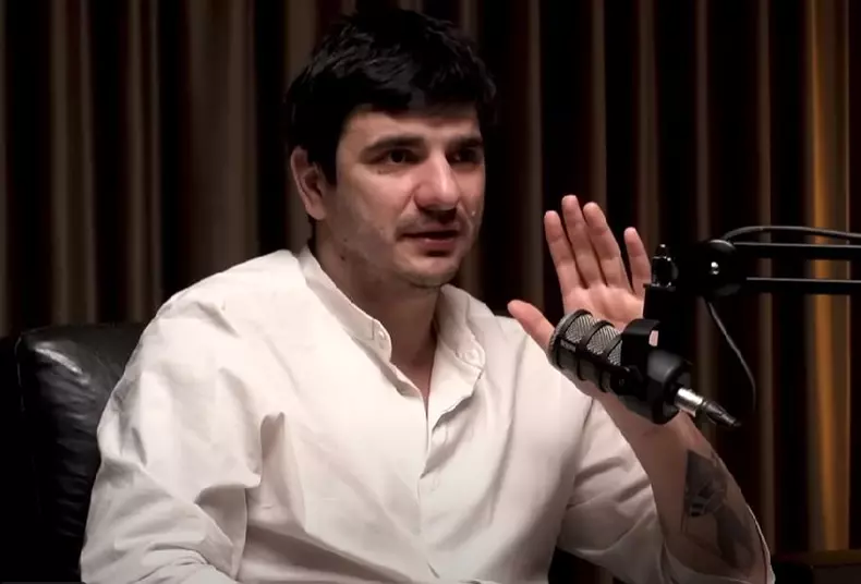 Alex Bogdan