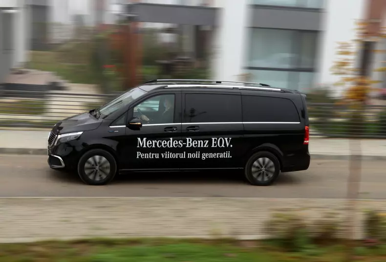 Mercedes EQV 004