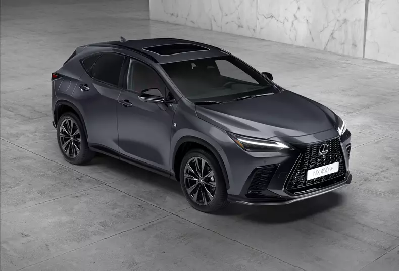 Lexus NX 350h si Lexus NX450h+ 31