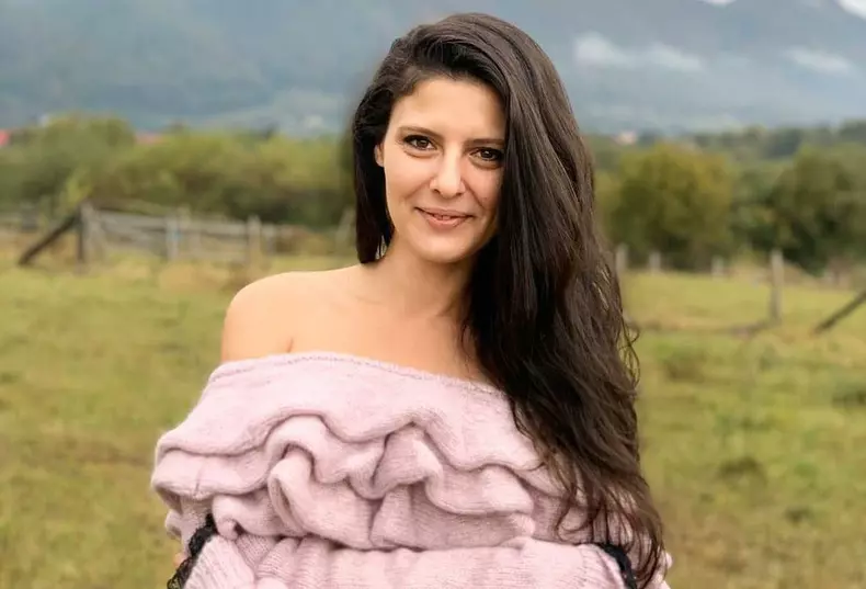 Ramona Păuleanu, însărcinată în 6 luni cu gemeni