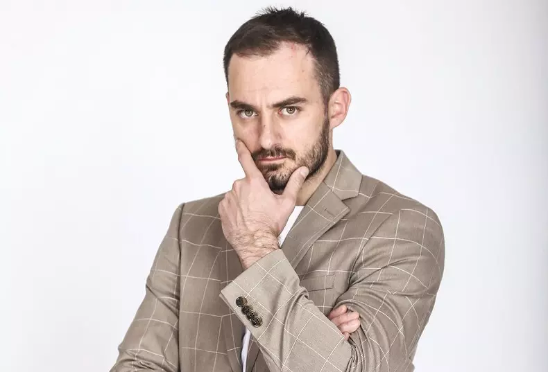 Cine-este-Conrad-Mericoffer-noul-actor-din-distributia-„Adela.-Ce-rol-va-juca-in-serial-4