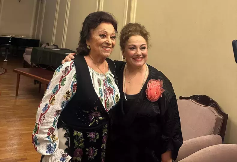 leontina-vaduva-maria-ciobanu-intalnire