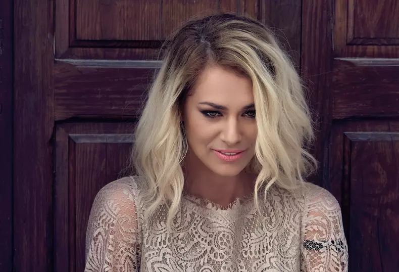 Feli a lansat videoclipul piesei „Bună de iubit”, cu care participă la Eurovision (1)