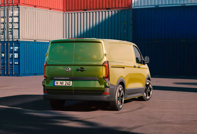 VW_transporter_spate_01