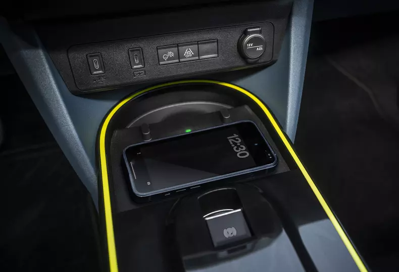 Fiat Grande Panda_interiors (4)