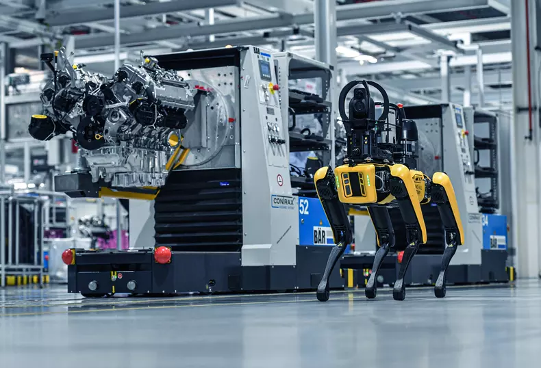 P90547939_highRes_spotto-the-autonomou