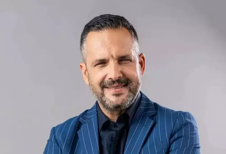 cine-este-madalin-ionescu