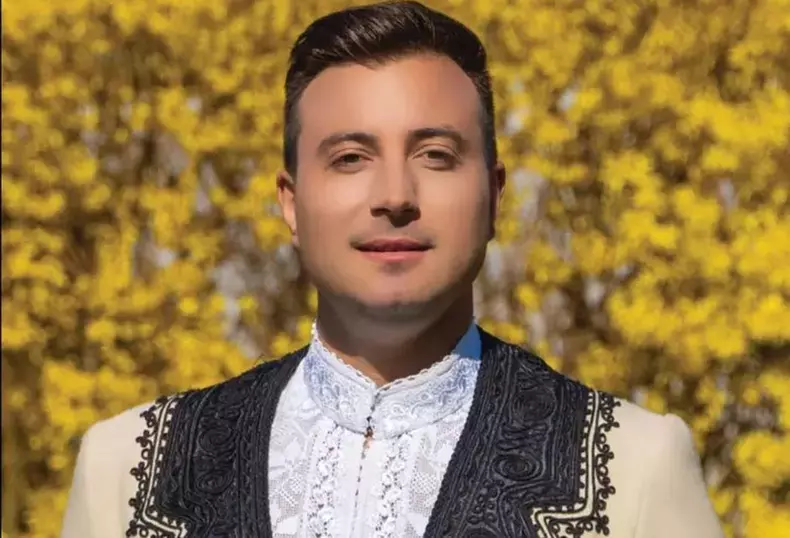Cine-este-Valentin-Sanfira