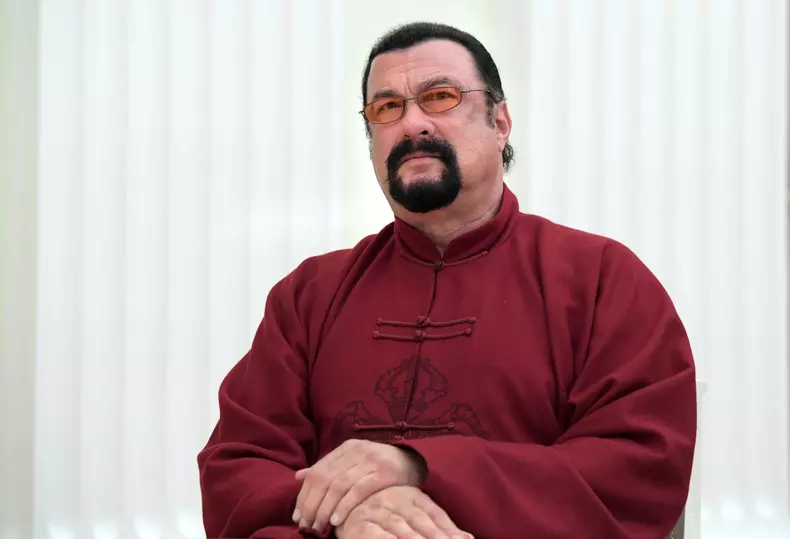 Steven Seagal îl susține în continuare pe Putin