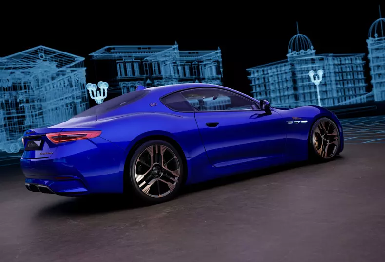 Small-25216-05-maserati-granturismo-110-anniversario-blu-inchiostro