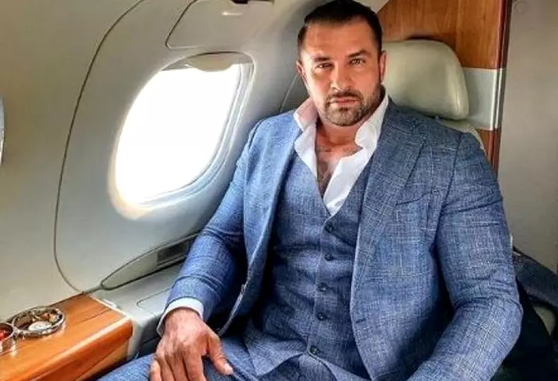 alex-bodi-crop-1606481242