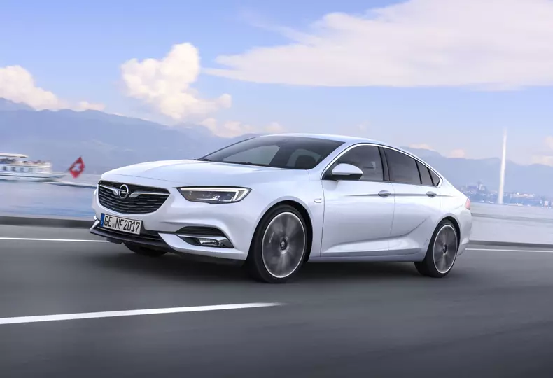 Opel-Insignia-Grand-Sport-305202_1