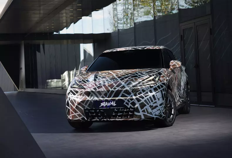 05_CUPRA-reveals-the-true-character-of-its-upcoming-electric-compact-urban-car-the-CUPRA-Raval-in-an-exclusive-pre-series-test-drive_HQ