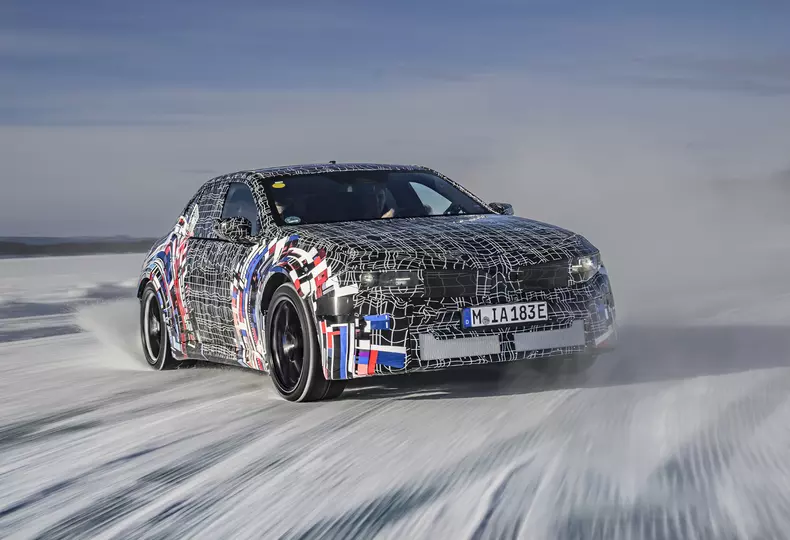 P90627562_highRes_bmw-m-electrified-01