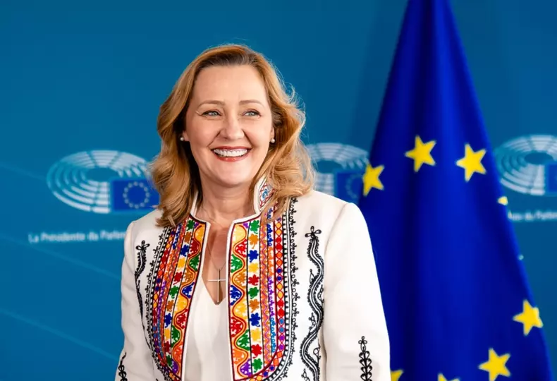 elena-lasconi-5