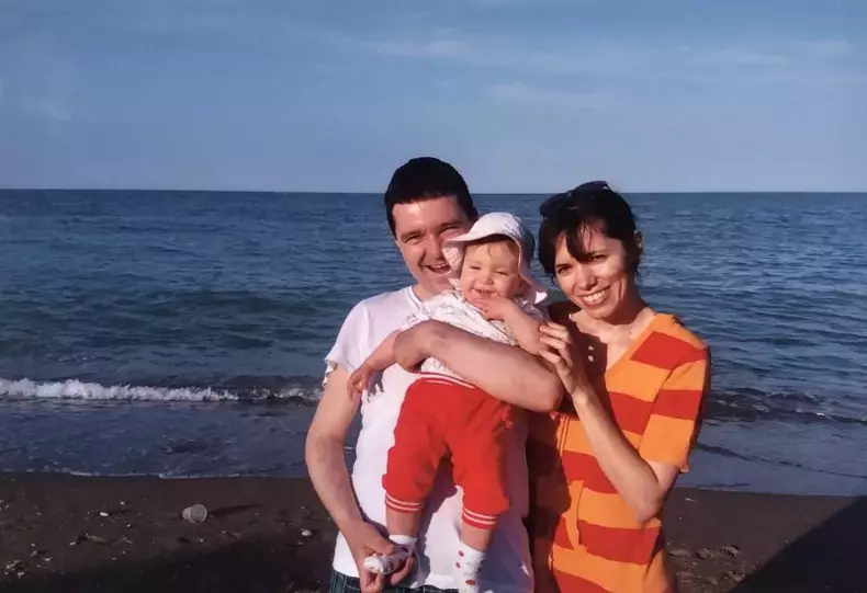 Partenera-lui-Nicușor-Dan-despre-nașterea-prematură-a-celor-doi-copii-Mirabela-Grădinaru (3)