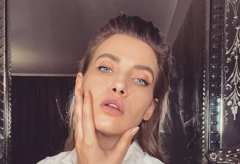 Ce dieta tine Iulia Albu