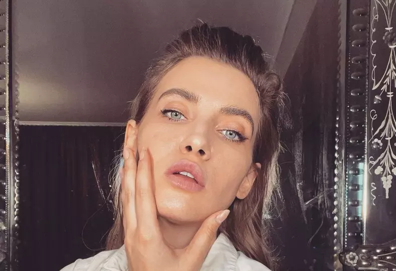 Ce dieta tine Iulia Albu