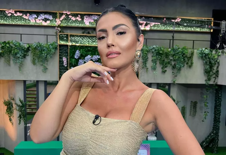 De ce nu se uită Andreea Mantea la emisiunile ei  (5)