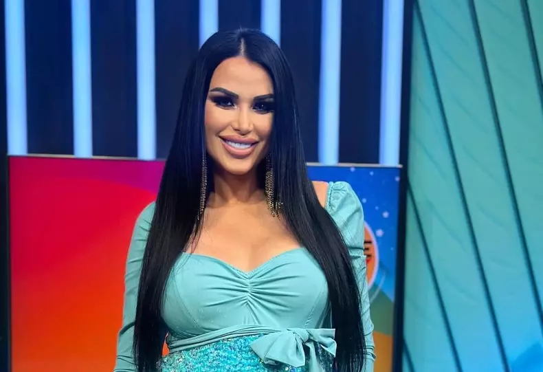 Daniela Crudu, lux și rafinament în apartamentul ei 