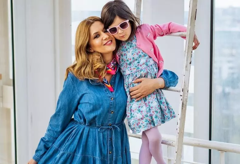 amalia-enache-mama-singura