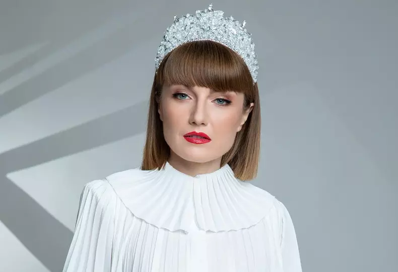alexandra-ungureanu-coroana-2