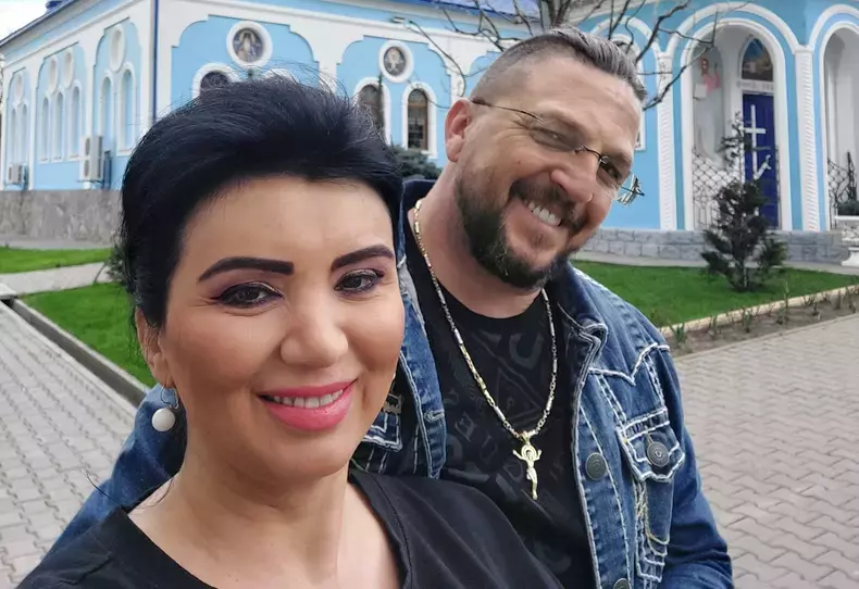 adriana-bahmuteanu-cununie-religioasa-george-restivan-3-e1687245331339