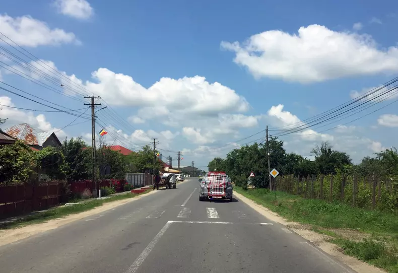 SUV-coupé Dacia Renault Arkana foto EXCLUSIV AUTO BILD ROMANIA 1