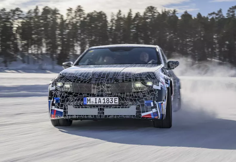 P90627561_highRes_bmw-m-electrified-01