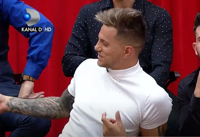 akebono-i-ar-fi-rupt-maxilarul-lui-cristian-3