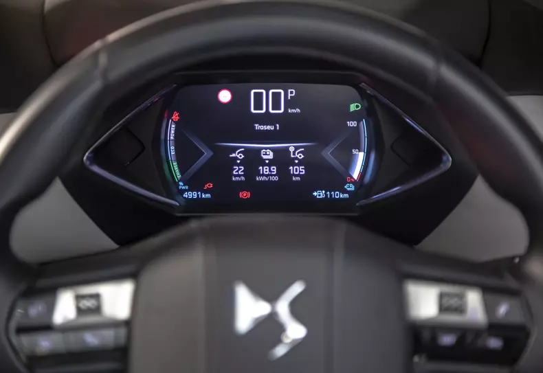 DS3 Crossback E-Tense 049