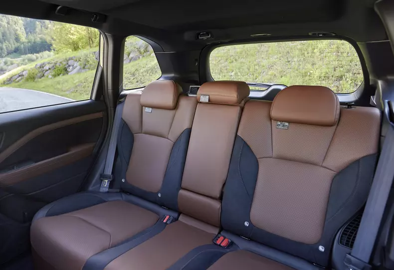 25MY Forester – Image 39