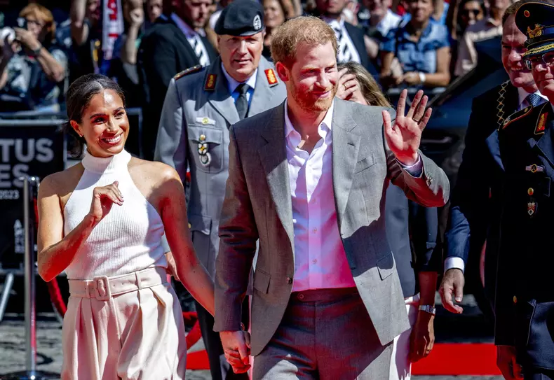 Prince Harry And Meghan In Dusseldorf