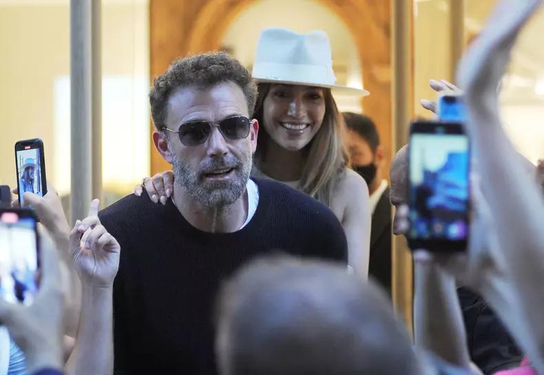 Jennifer Lopez și Ben Affleck și-au surprins fanii. Ce decizie au luat chiar de Ziua Îndrăgostiților