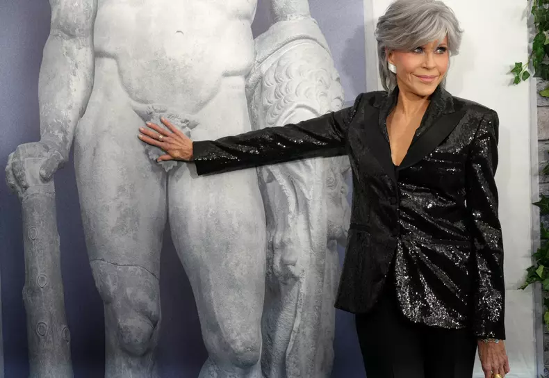 jane-fonda-alaturi-de-colegele-sale-la-premiera-book-club-the-next-chapter-15