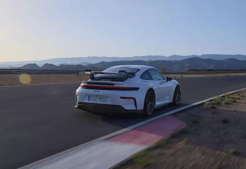 Porsche 911 GT3_14