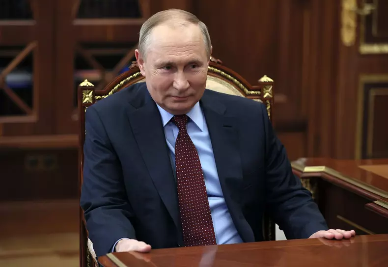 Motivul pentru care Putin ar avea fața umflată. Indiciile care arată că ar avea o boală gravă